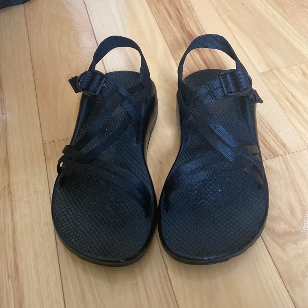 Chaco Women’s ZX1 Size 9 WIDE